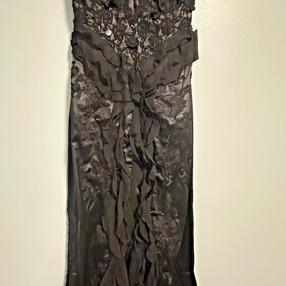 Mandalay Gown 12 Maxi Mermaid V-Neck Ruffle Satin Black NWT Fairygoth - Picture 4 of 13